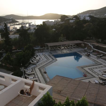 Armadoros Hotel / Ios Backpackers ภายนอก รูปภาพ
